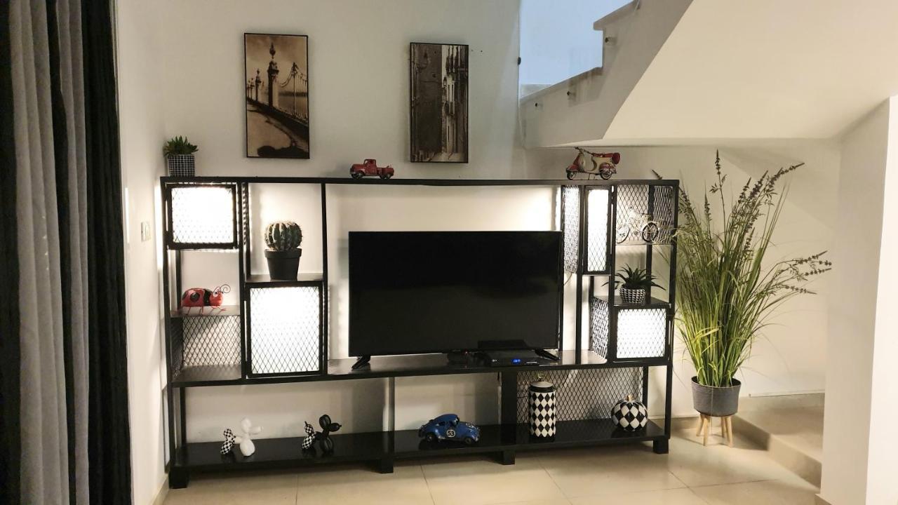 Amazing Apartment Хайфа Екстериор снимка